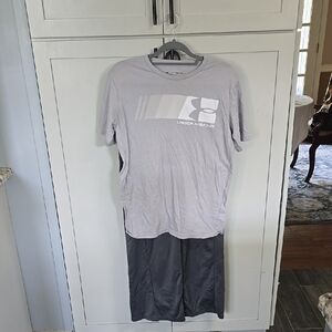 Under Armour OUTFIT!!!Gray T-Shirt and Jogging Pants Set Size SMALL for Both.